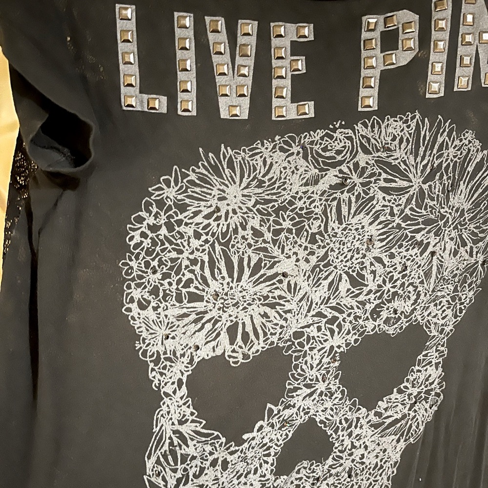 Vintage PINK skull and lace tee